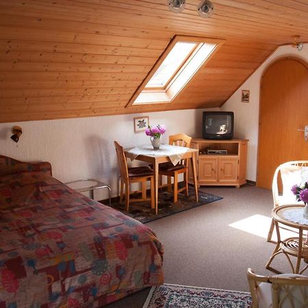 란그바일러 Haus Am Wald - Urlaub Am Nationalpark 아파트 외부 사진